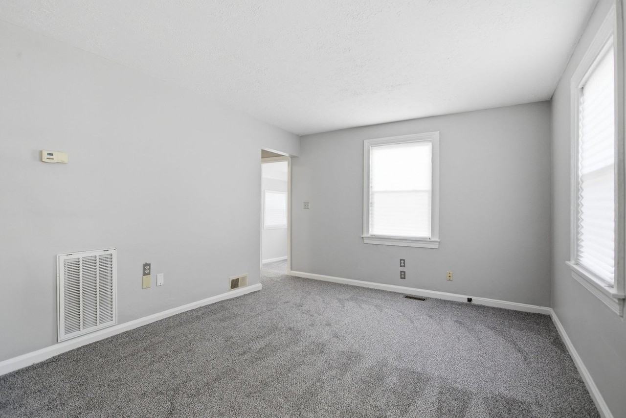 1245 17th St - Photo 3 of 19