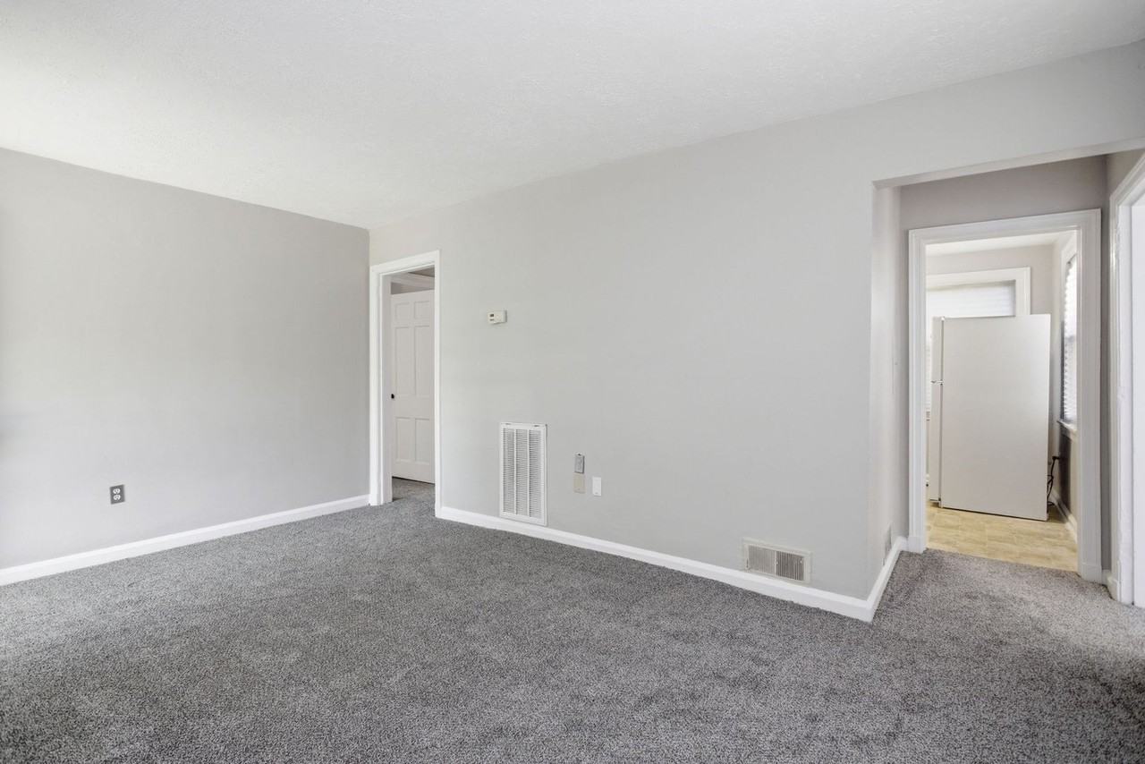 1245 17th St - Photo 4 of 19