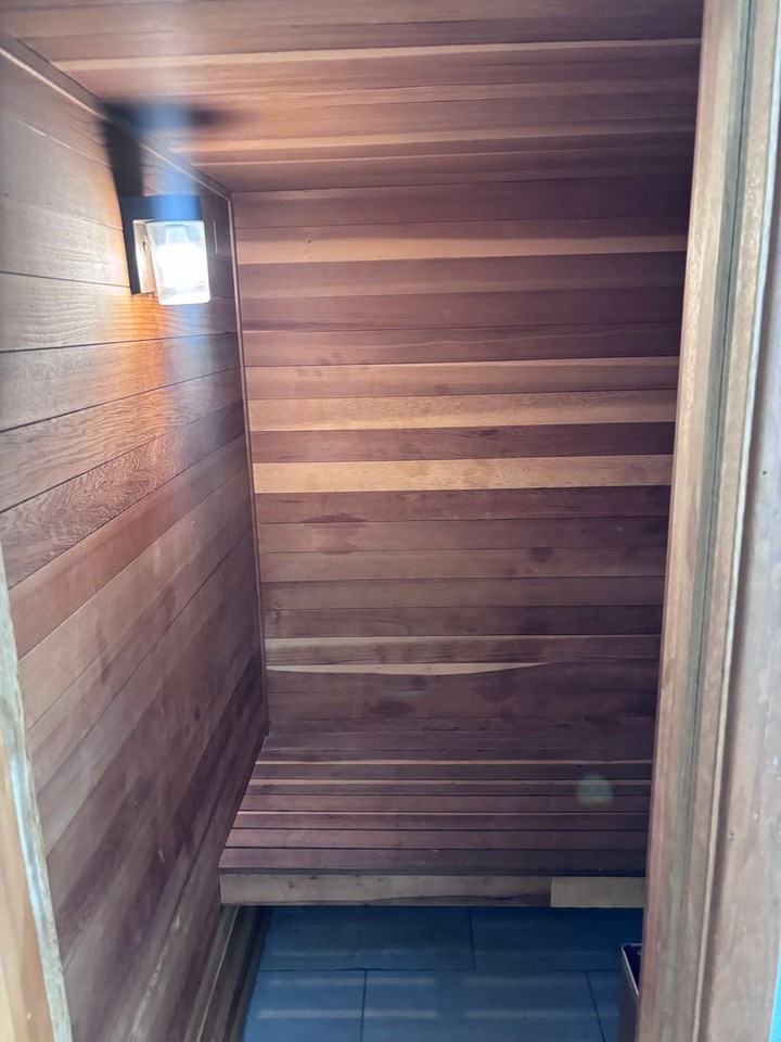 2701 Kingsbridge Cir - Photo 5 of 17