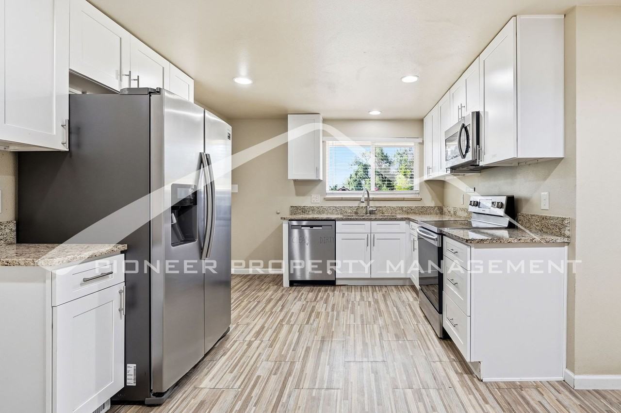 9704 W 17th Ave - Photo 6 of 25