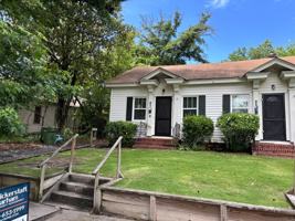 featured image of 1405 Virginia St