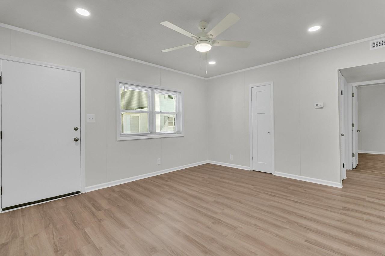 106 Germantown Rd - Photo 6 of 50