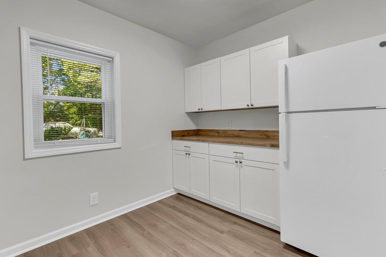 106 Germantown Rd - Photo 7 of 50