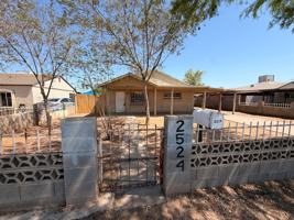 featured image of 2524 W Jefferson St