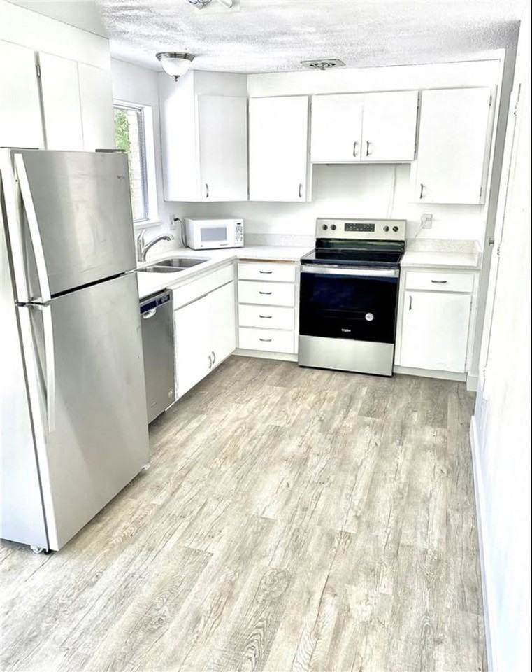RES_CARMEL INSTITUTE LLC_1152 - Photo 3 of 18