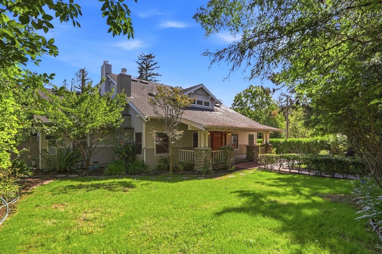16073 Shannon Rd - Photo 2 of 29