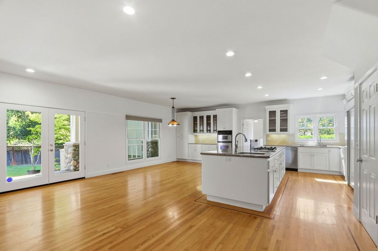 16073 Shannon Rd - Photo 4 of 29