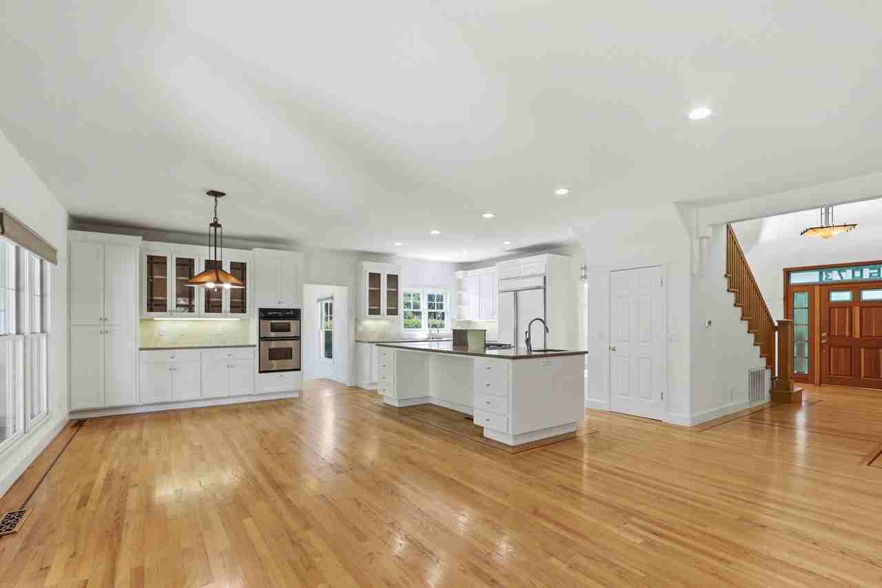 16073 Shannon Rd - Photo 5 of 29