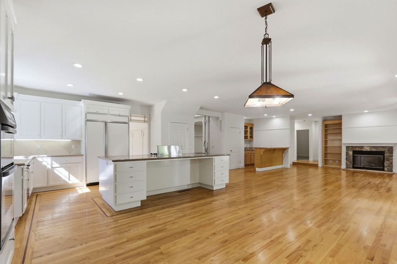 16073 Shannon Rd - Photo 6 of 29