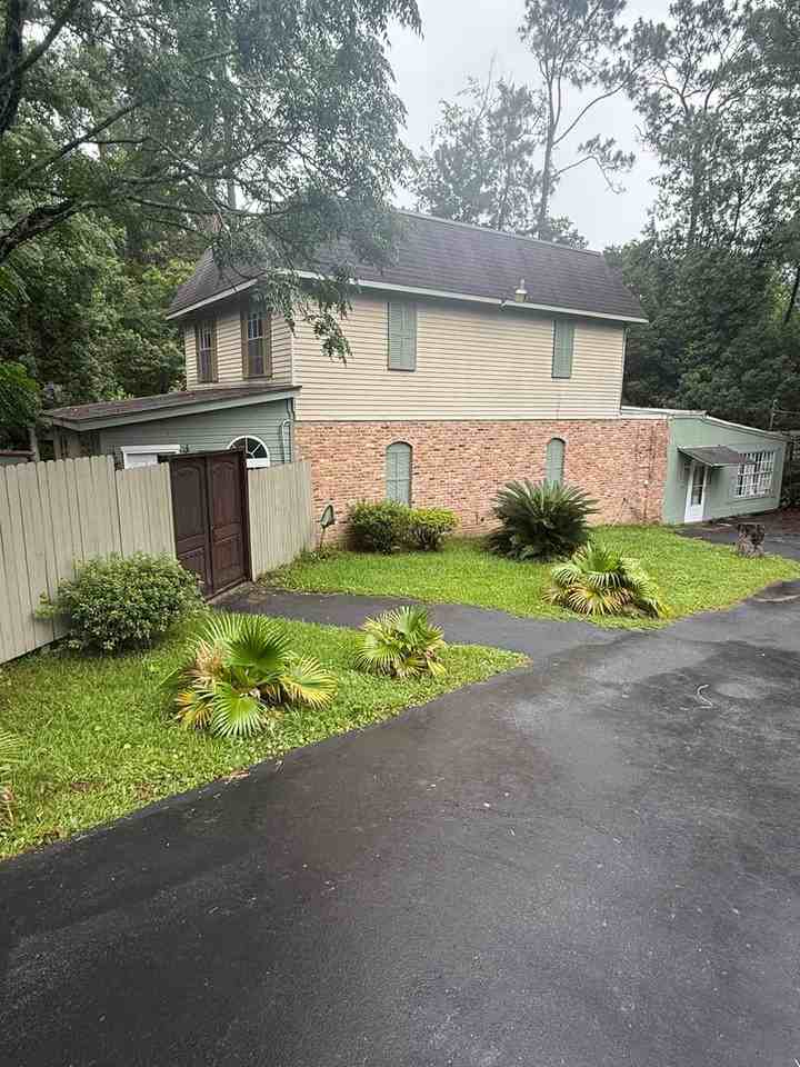 3532 Spring Hill Ave - Photo 3 of 4