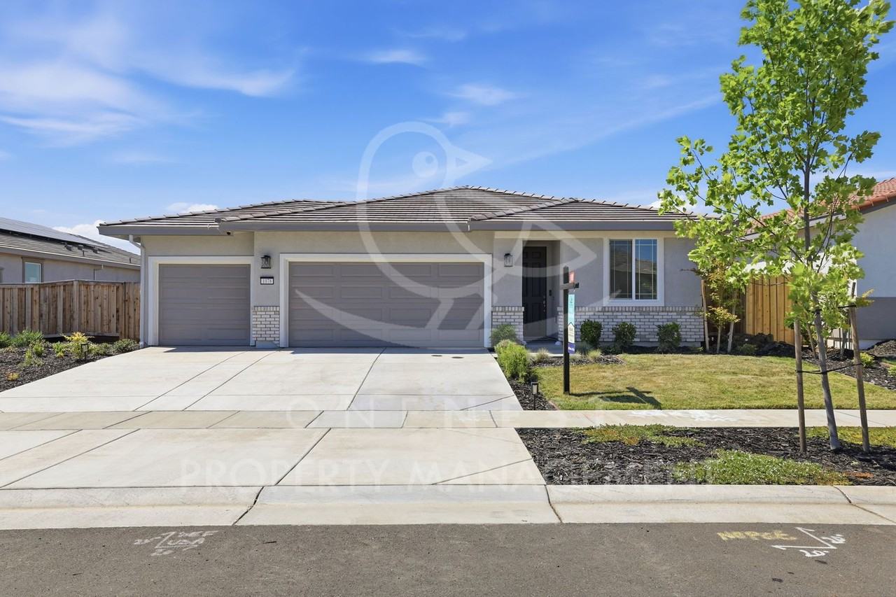 1078 Camomile Dr - Photo 2 of 19