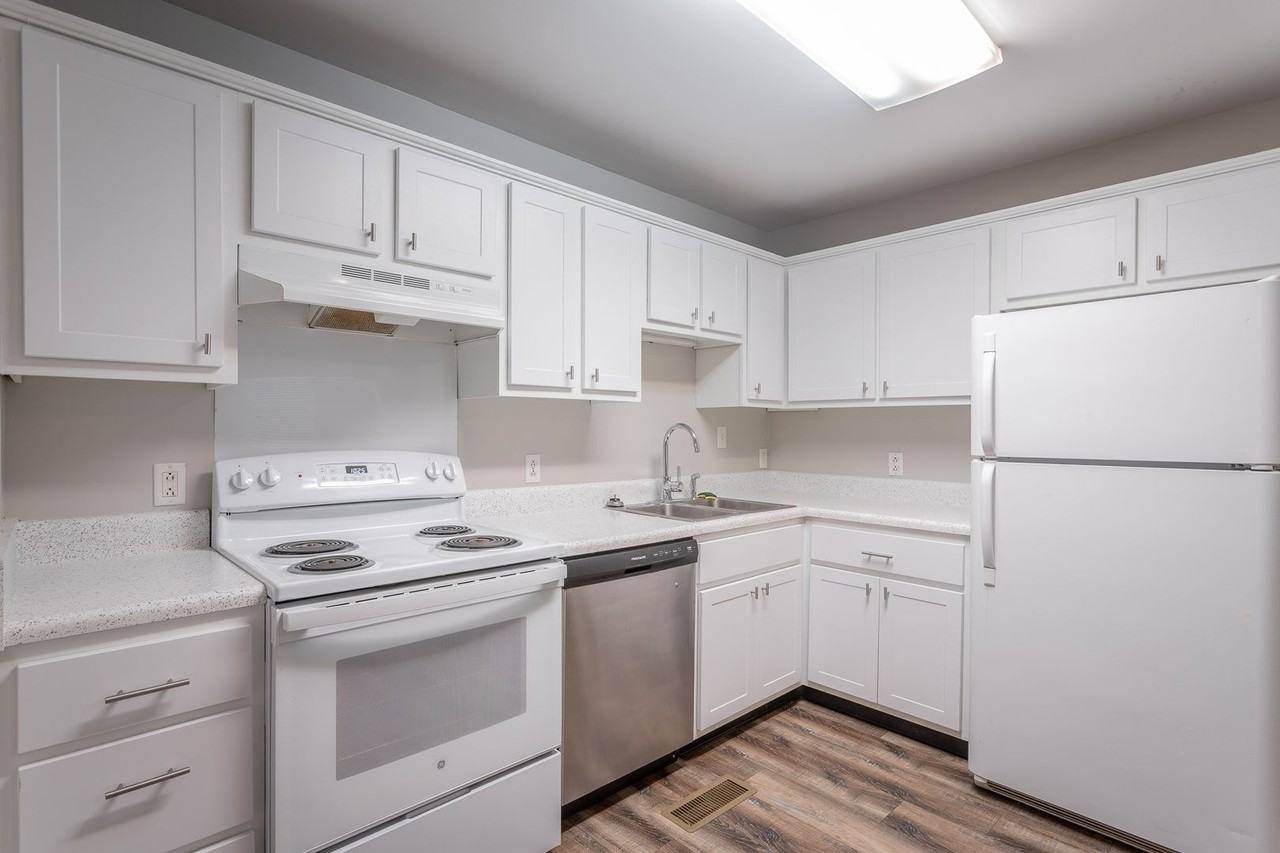 1711 Read Ave - Photo 6 of 31