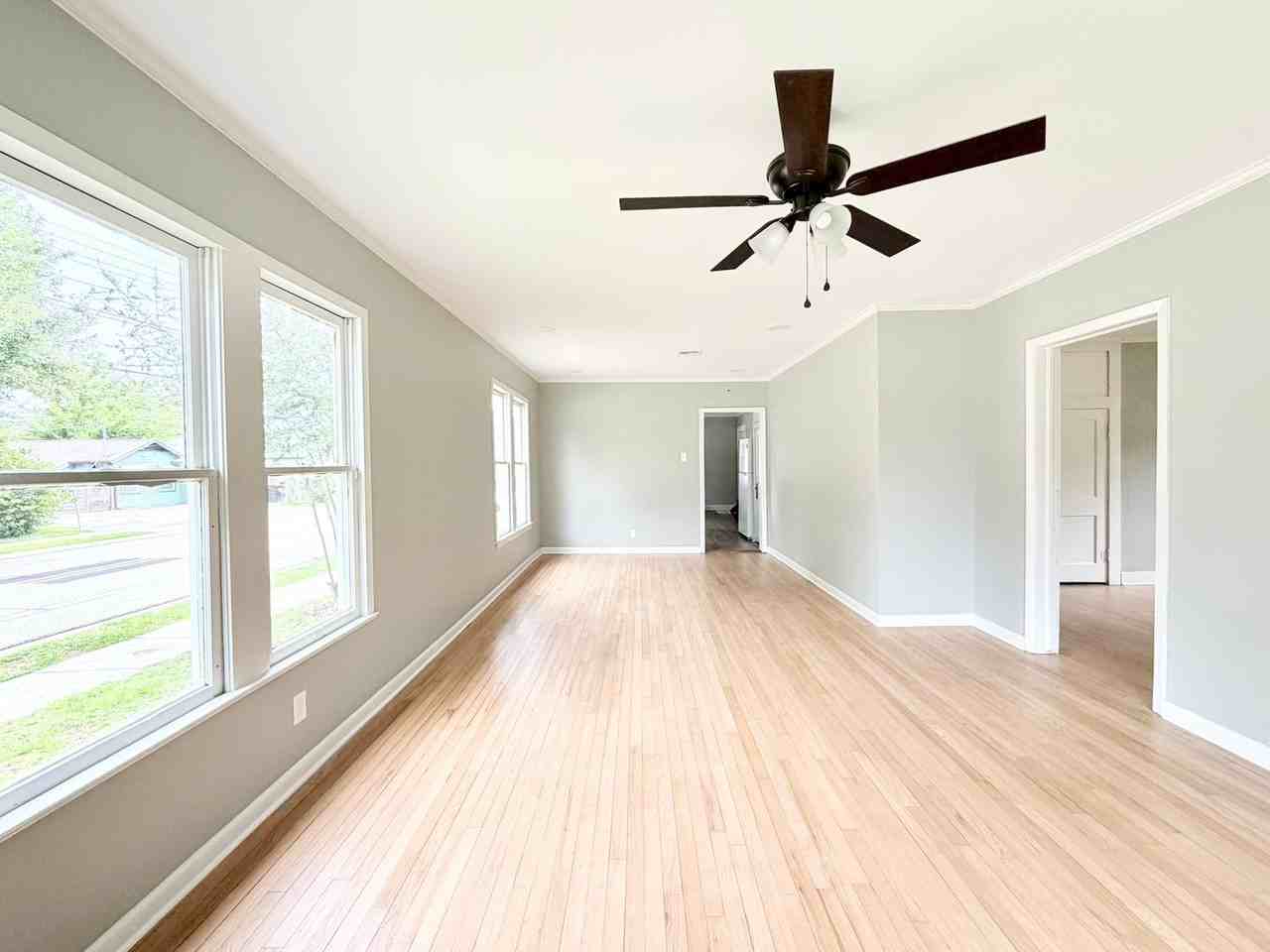 526 Evangeline Dr - Photo 5 of 14