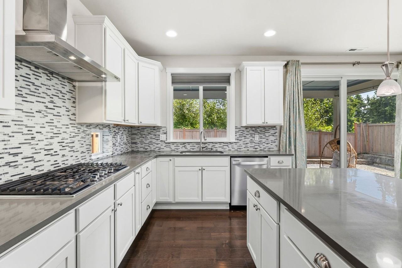 12920 136th Pl Ne - Photo 4 of 22