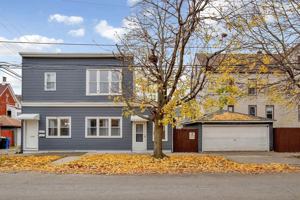 featured image of 3711 E 98th St