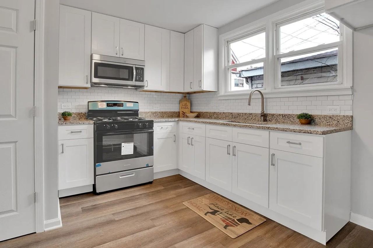 3711 E 98th St - Photo 2 of 24