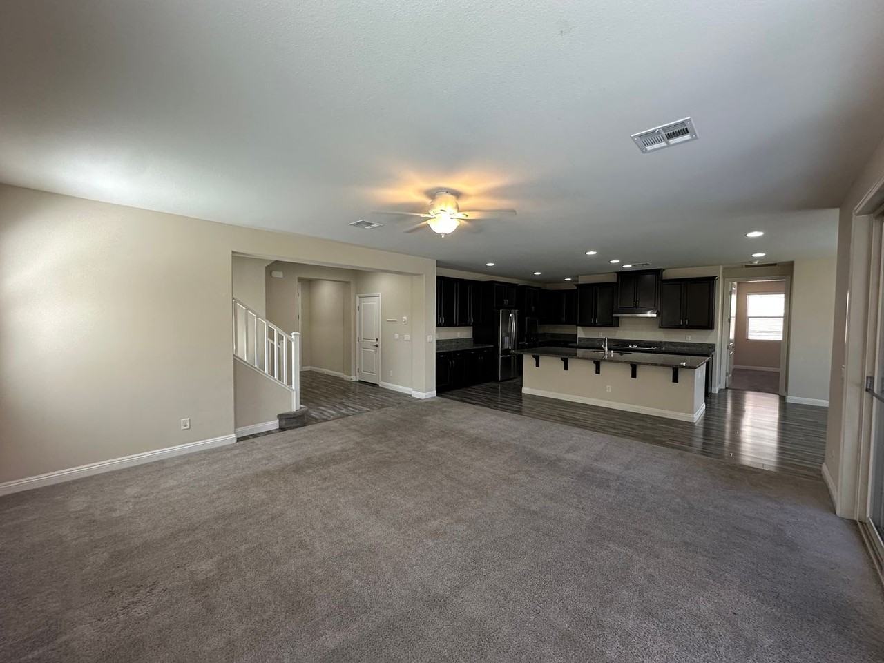 816 Bluebird Hill Ave - Photo 4 of 47