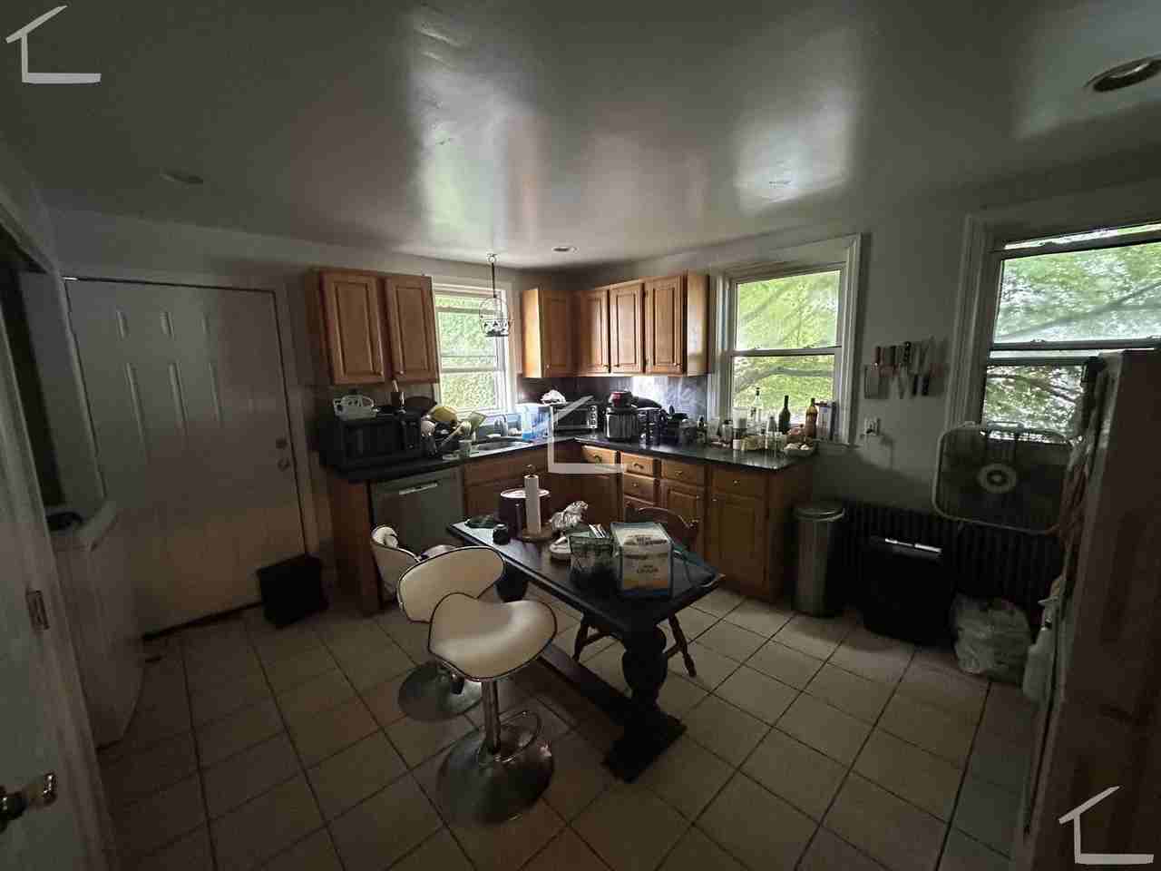 36 Hooker St - Photo 5 of 10