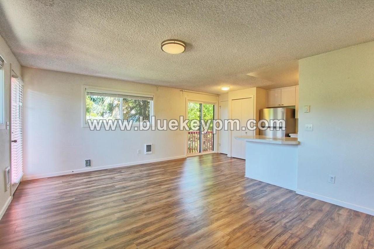 7865 Se Milwaukie Ave - Photo 4 of 12