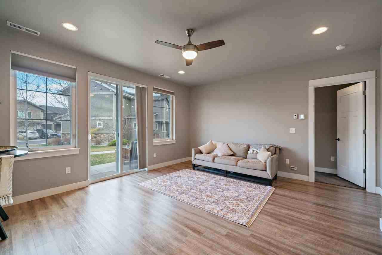 3083 Lori Ln - Photo 6 of 45