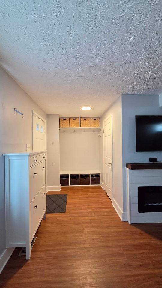 8256 Burning Forest Ct - Photo 3 of 33