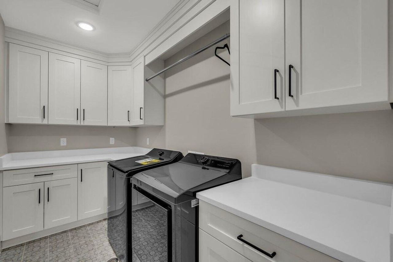 4159 S 490 E - Photo 5 of 40