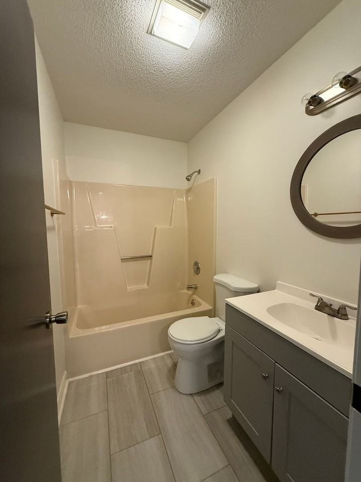 4104 Cheney Pl - Photo 7 of 14