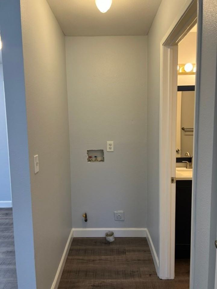 155 N Bitterbush St #B - Photo 5 of 20