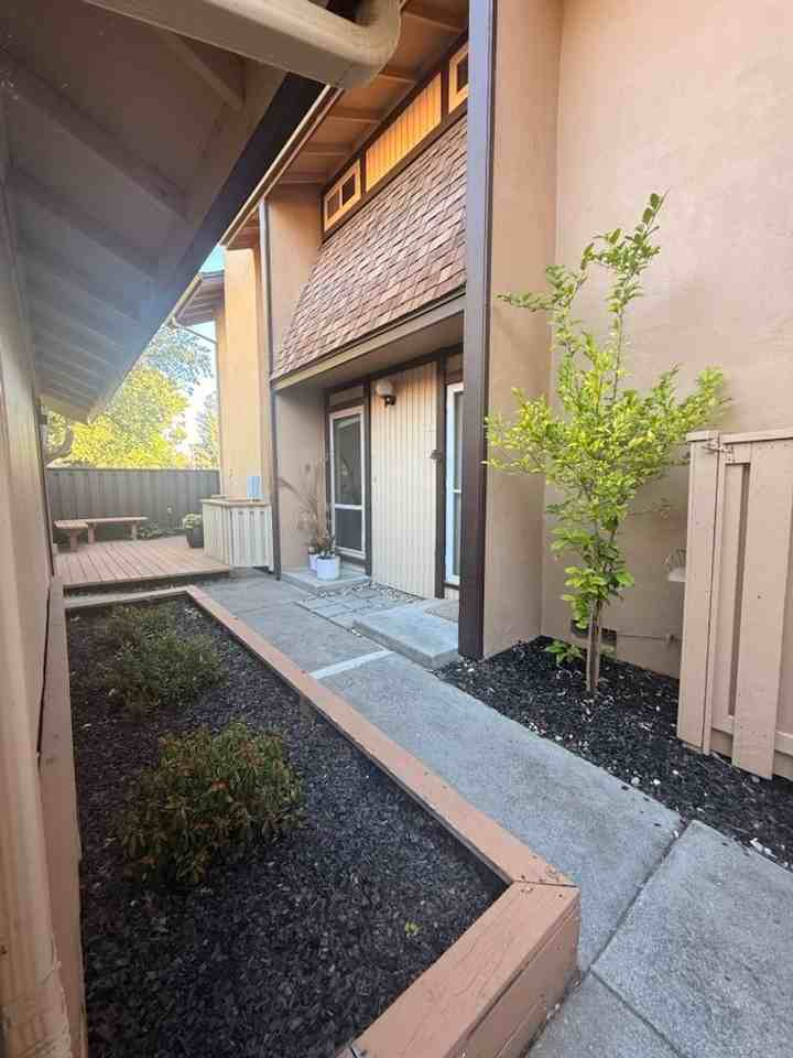 1571 Candelero Dr - Photo 2 of 18