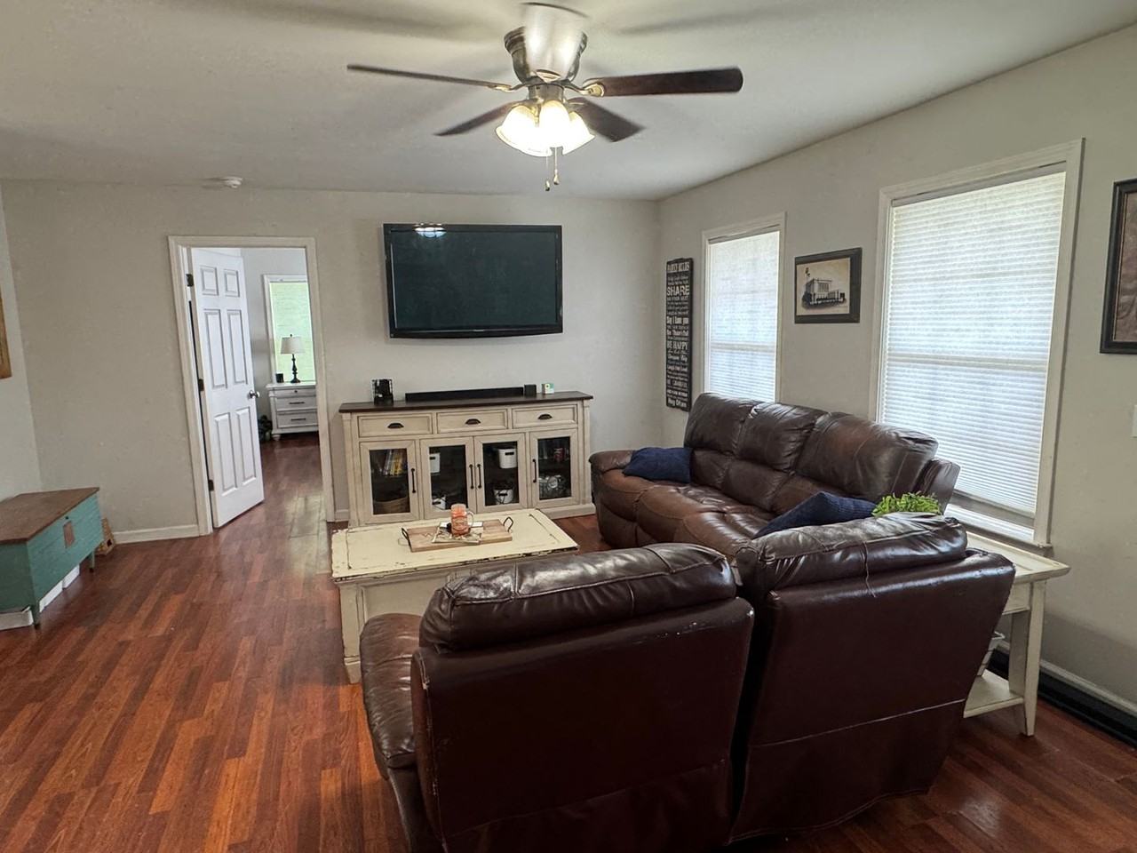 105 Larkins Dr - Photo 4 of 31