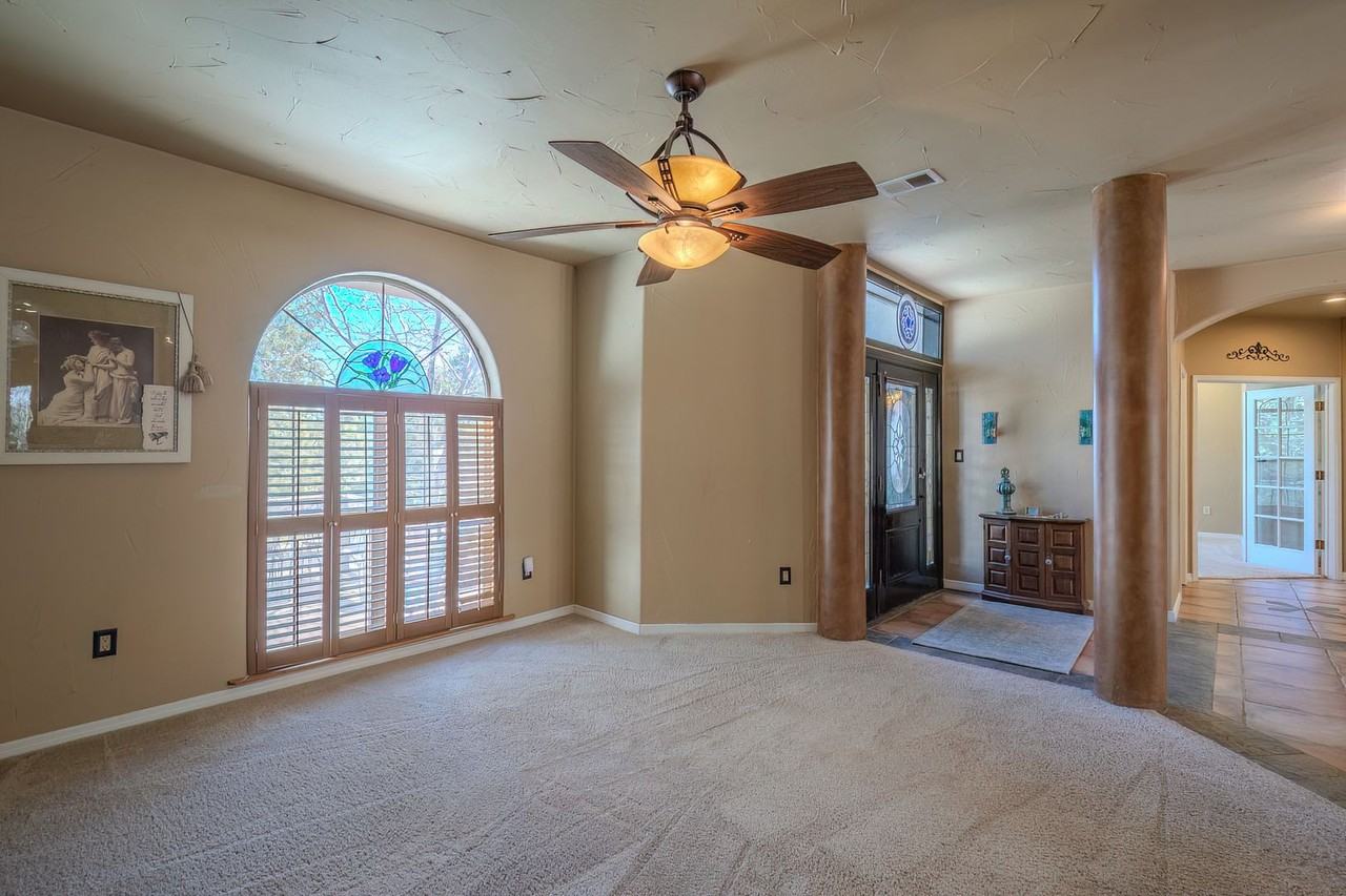 111 Coker Ln - Photo 7 of 50