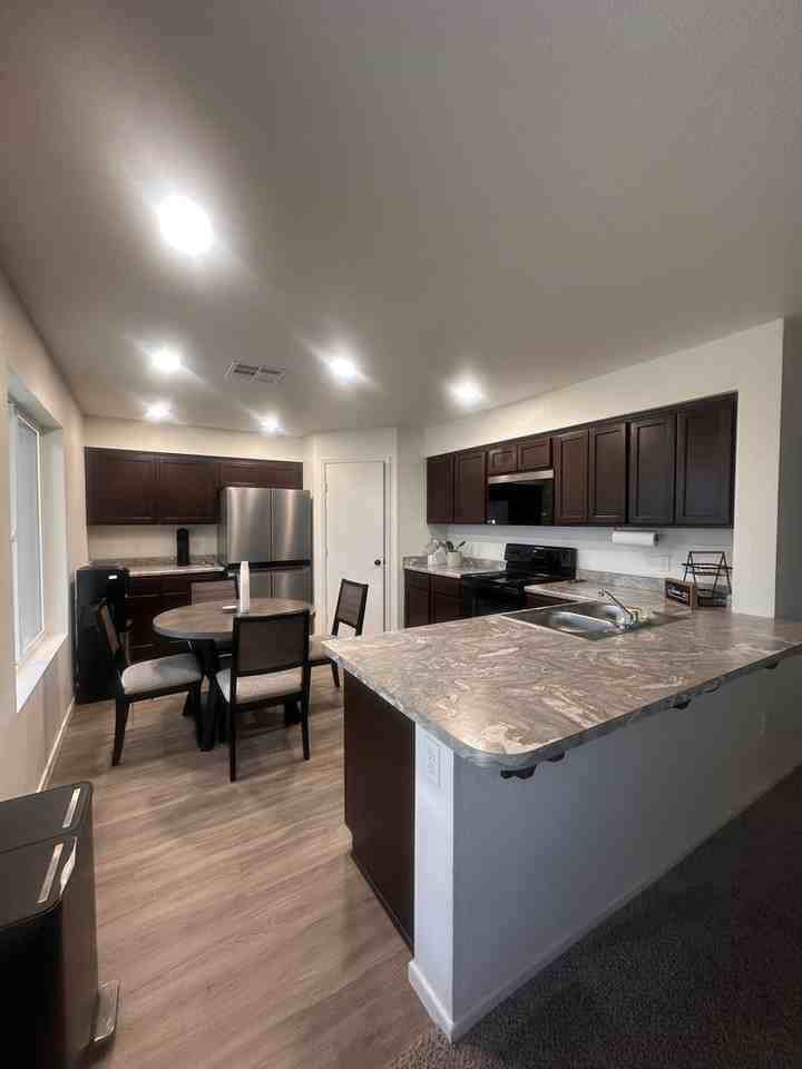 7338 E 44th Pl - Photo 2 of 12