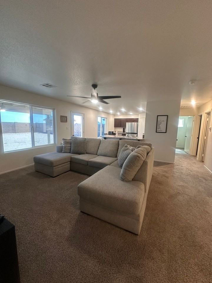 7338 E 44th Pl - Photo 3 of 12