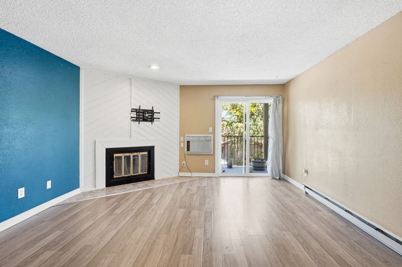 2280 S Oswego Way - Photo 4 of 32