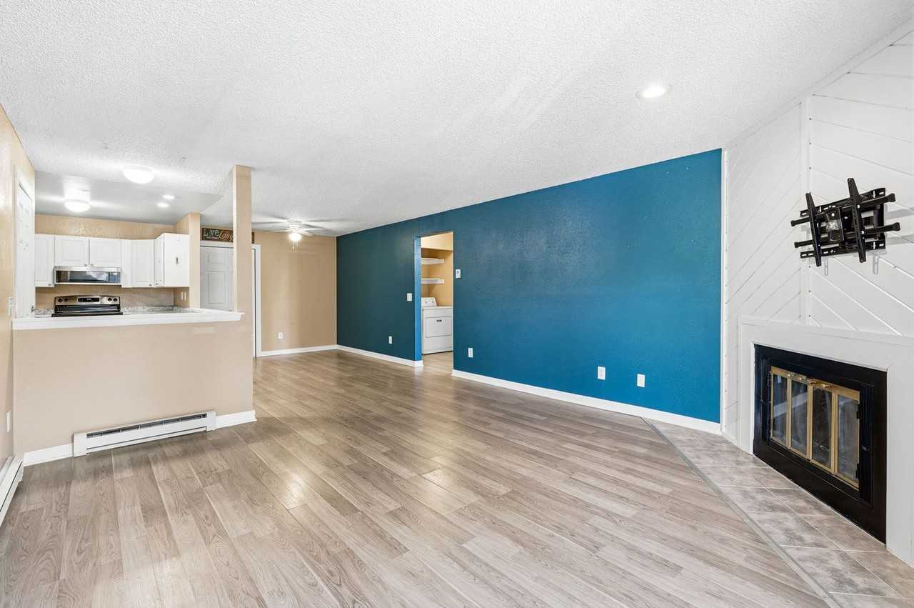 2280 S Oswego Way - Photo 6 of 32