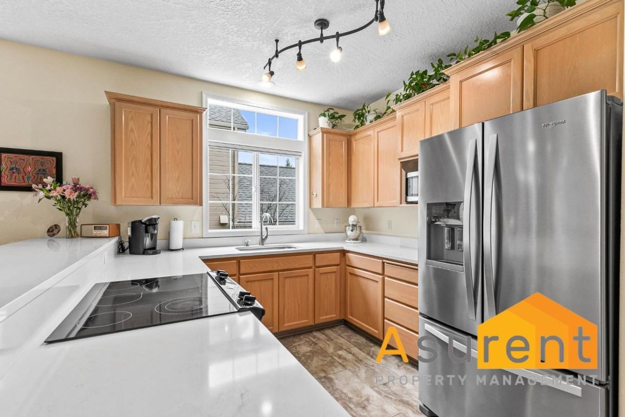 500 Starflower Ln - Photo 4 of 12