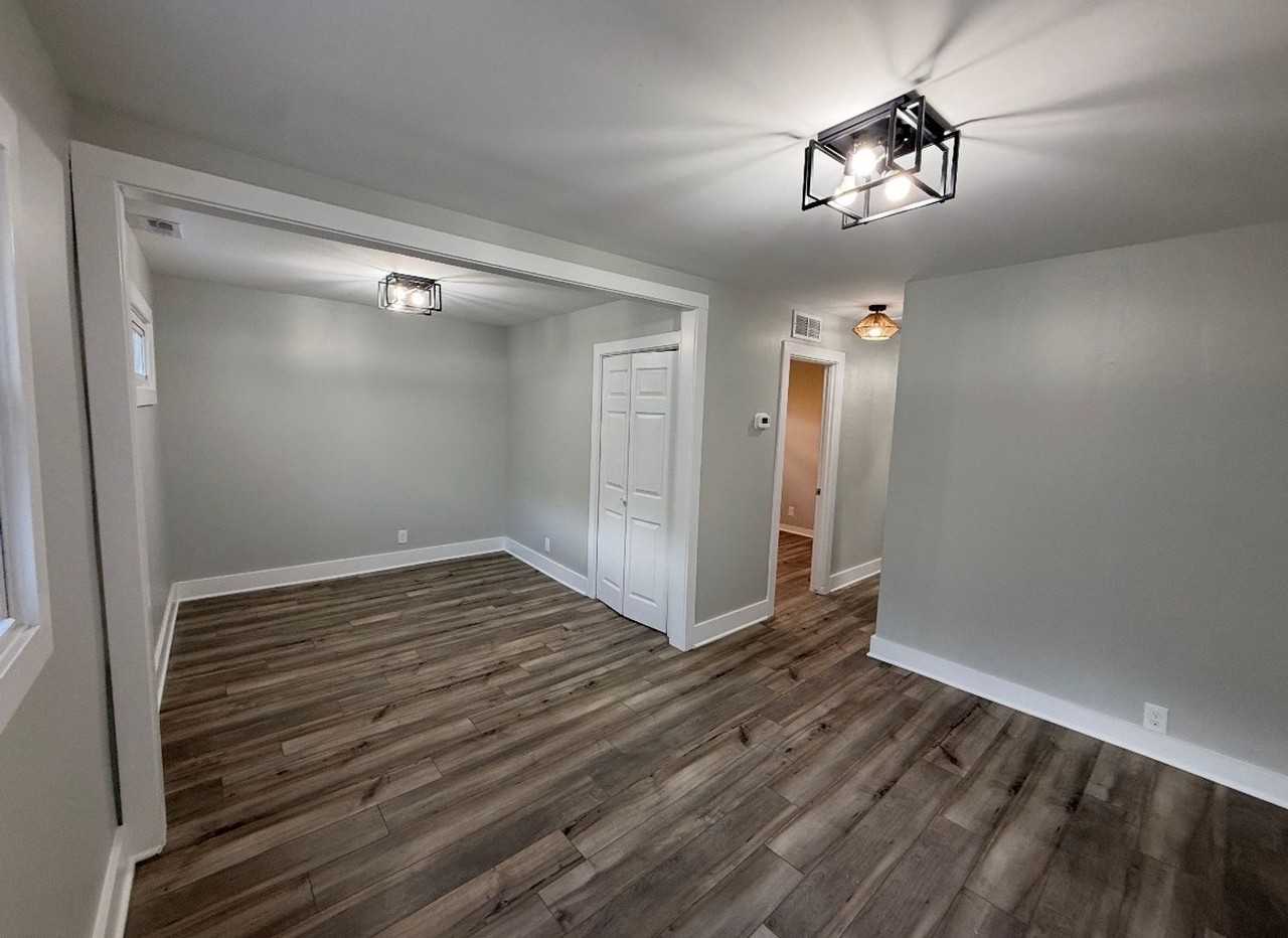 4624 Towle Ave - Photo 3 of 5