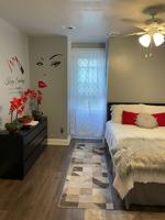 featured image of 1103 W 7th St
