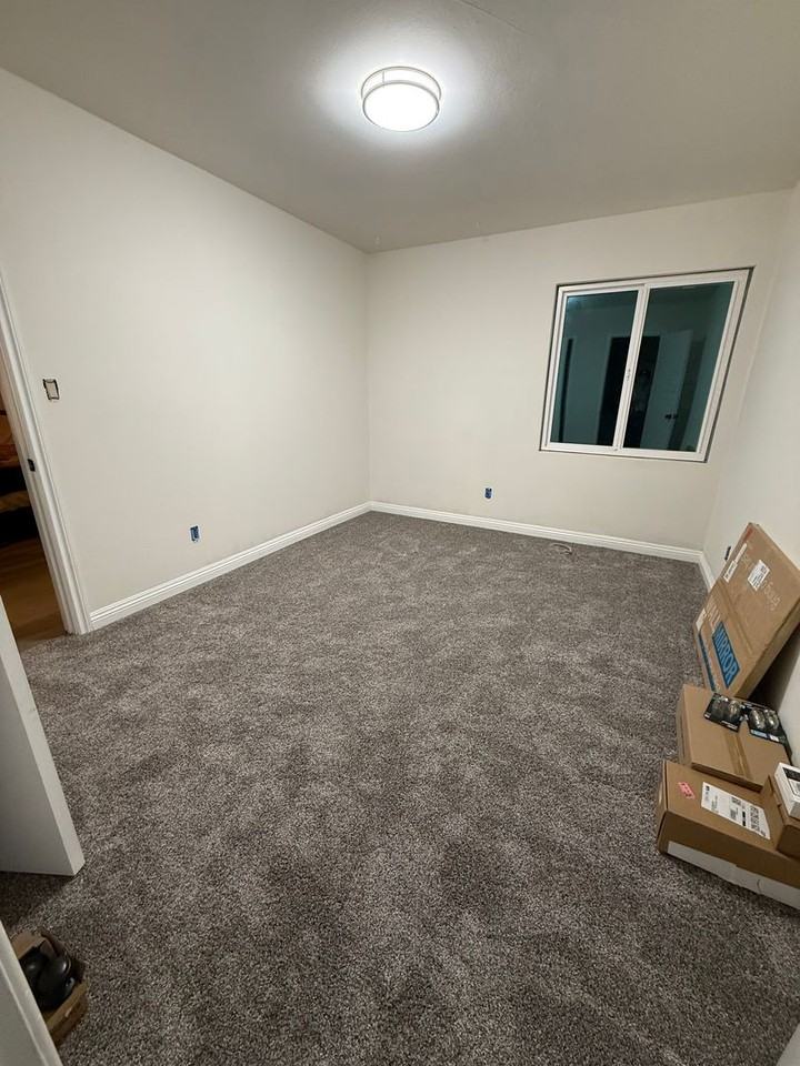327 Northgate St #A - Photo 5 of 8