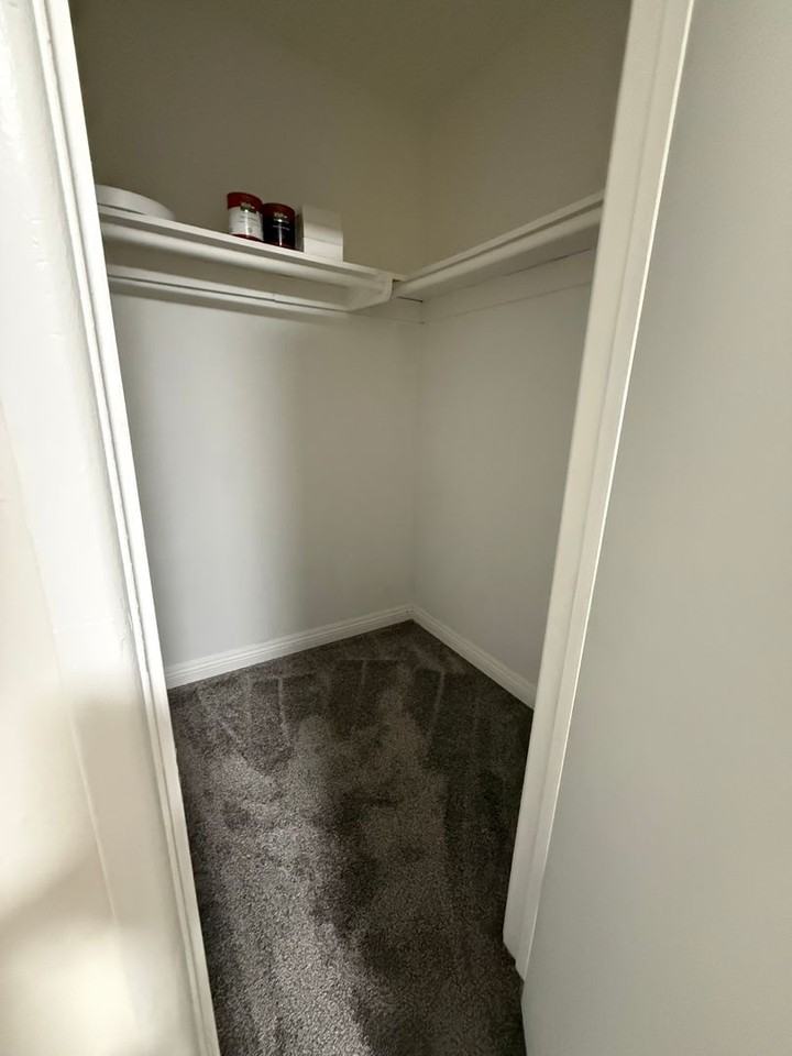 327 Northgate St #A - Photo 7 of 8