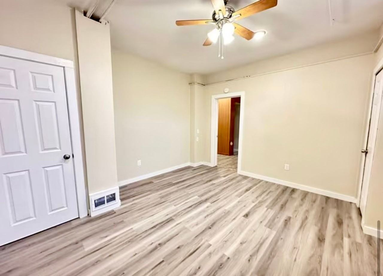 2422 Main St - Photo 5 of 7