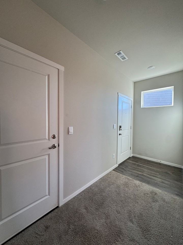 1312 Morgan Ct - Photo 4 of 30
