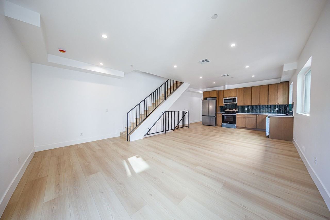 2938 Sycamore - Photo 4 of 50