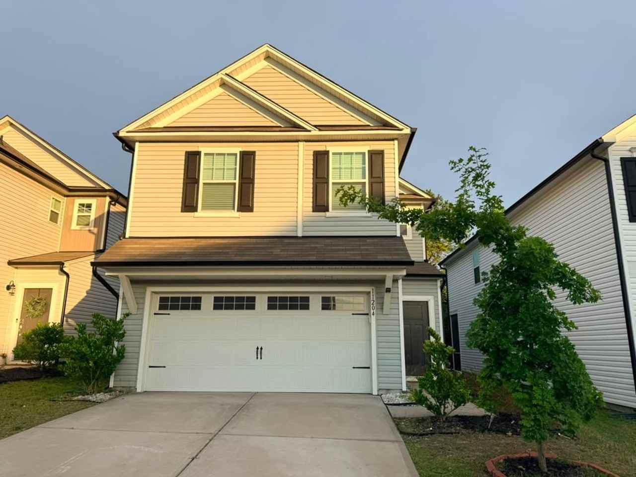 11204 Woodland Creek Way - Photo 2 of 3