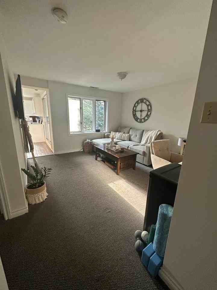 22 Langford Ave - Photo 3 of 14