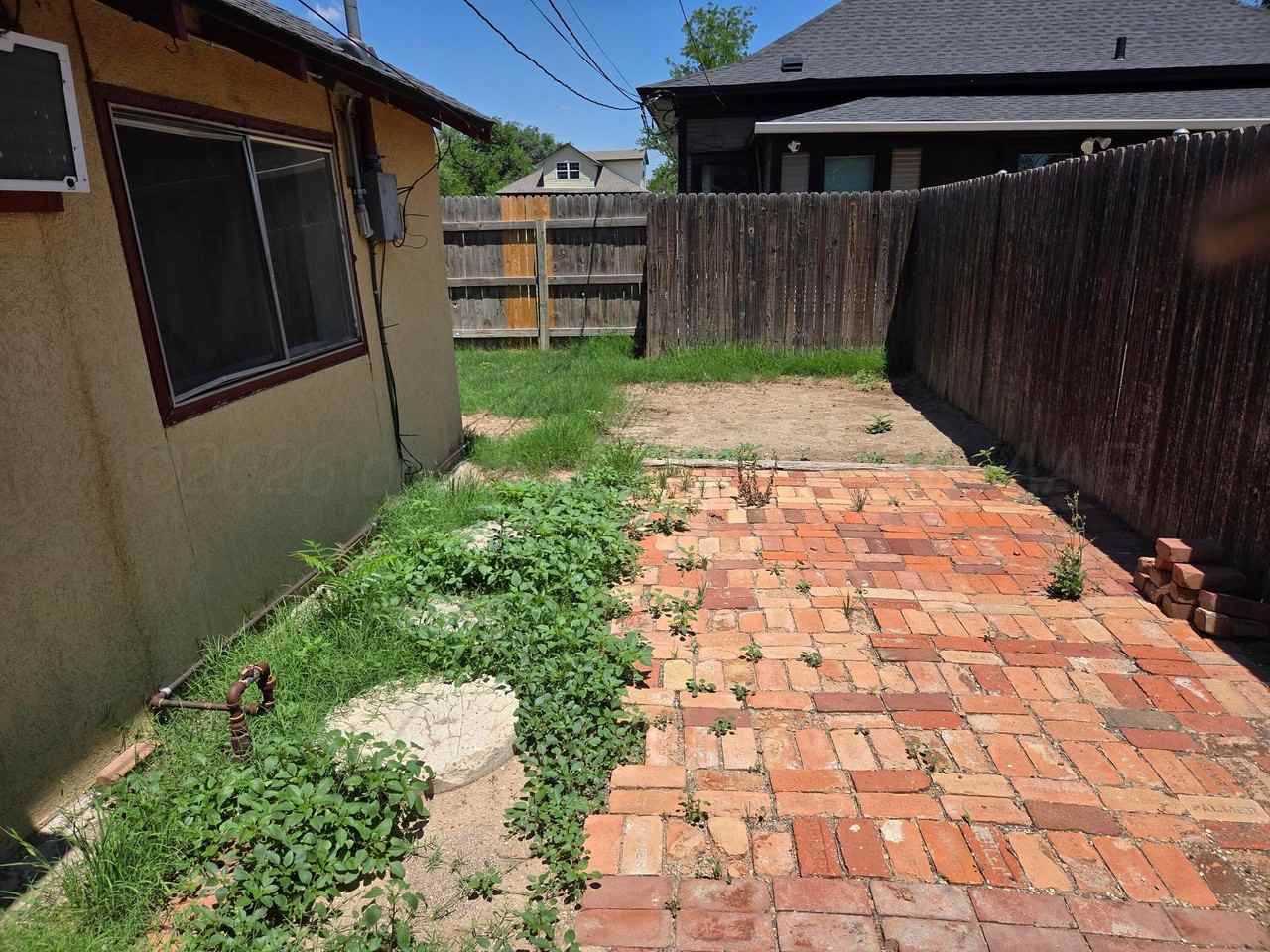 1908 3rd Ave - Photo 5 of 16
