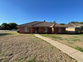 featured image of 7812 Legend Ave