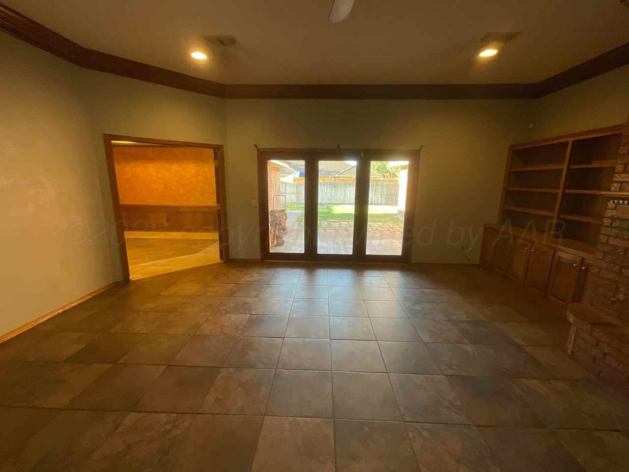 7812 Legend Ave - Photo 3 of 18