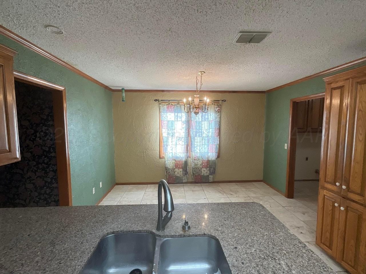 7812 Legend Ave - Photo 6 of 18
