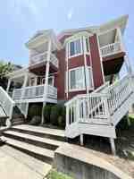 featured image of 1049 N Leverett Ave